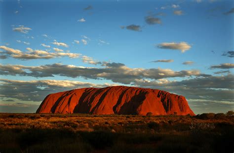 Gallery: Amazing images of Uluru/ Ayers Rock still captivating tourists ...