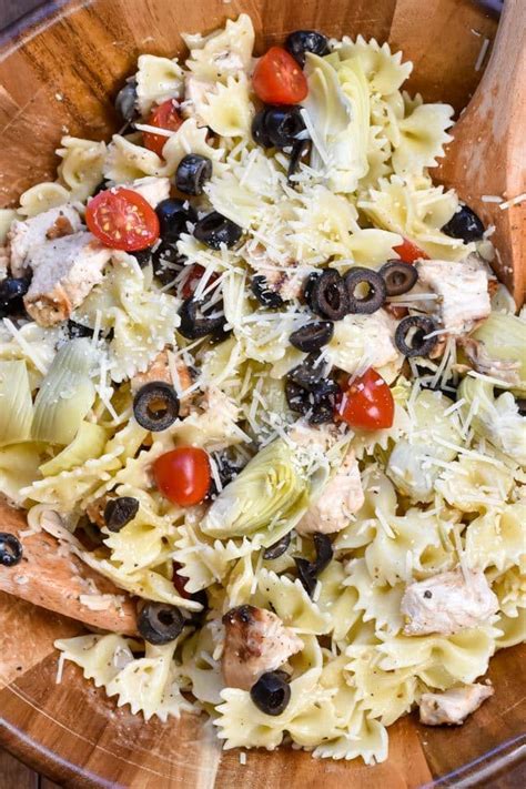 Mediterranean Chicken Pasta Salad - Crazy for Crust