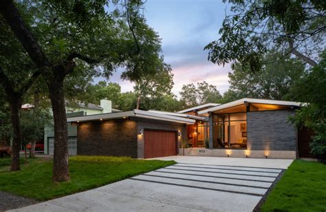 House // TW - Midcentury - Exterior - Dallas - by M Gooden Design | Mid century modern house ...