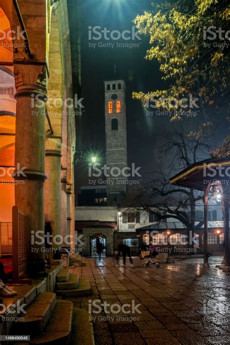 Sarajevo Clock Tower And Sebilj By Night Stock Photo - Download Image Now - Bosnia and ...