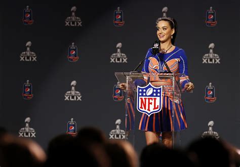 Katy Perry says Super Bowl halftime performance will make you "Roar" - CBS News