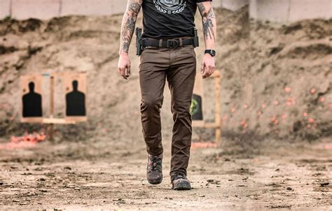 The 18 Best Tactical Pants | Improb