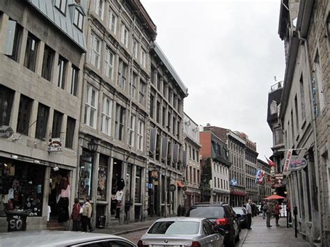 Old Montreal self-guided walking tour | Walking tour, Old montreal ...