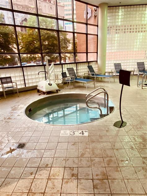 Hyatt Regency Indianapolis Pool: Pictures & Reviews - Tripadvisor