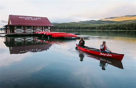 Maligne Lake Boat Rentals Jasper: Canoe, Kayak & Rowboat