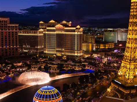 Las Vegas Strip: Bellagio Fountains from Planet Hollywood (Night) - Jay Soriano - Las Vegas ...