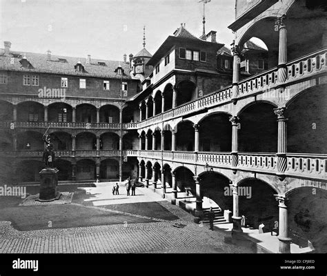 Courtyard of the Old Castle in Stuttgart Stock Photo - Alamy