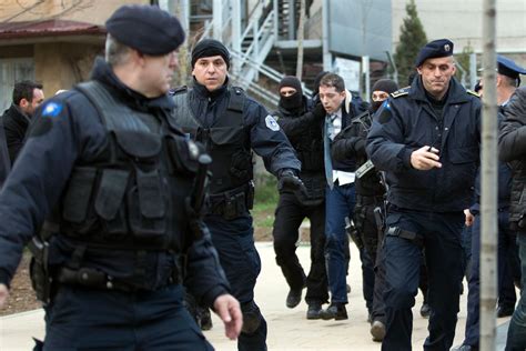 Kosovo police expel Serb official amid surge in tensions | The Seattle Times