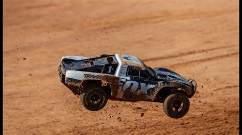 Traxxas Remote Control Truck Racing - YouTube