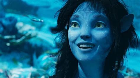 James Cameron Called Sigourney Weaver Insecure While Making Avatar 2 | GIANT FREAKIN ROBOT