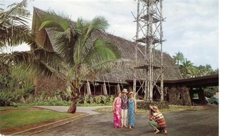 Hawaiis Kauai Coco Palm Resort - YouTube