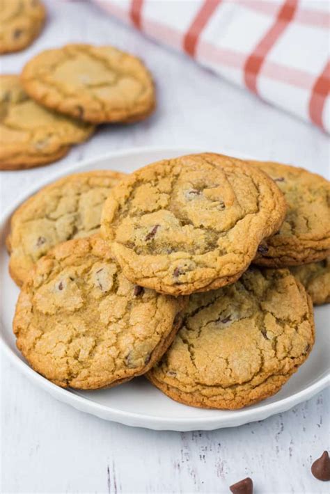 Easy Chocolate Chip Cookies Recipe (2 Dozen)