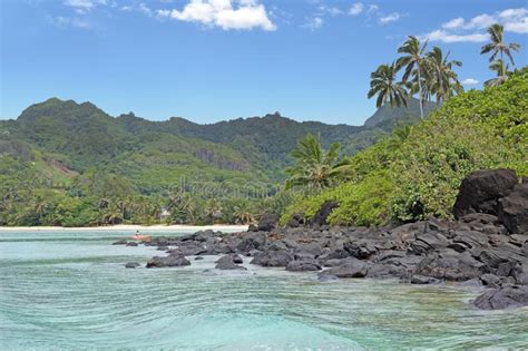 Landscape View from a Boat of Muri Lagoon Beach in Rarotonga Coo Stock ...