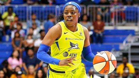 Dallas Wings' Arike Ogunbowale is top candidate for WNBA rookie of the year - ESPN