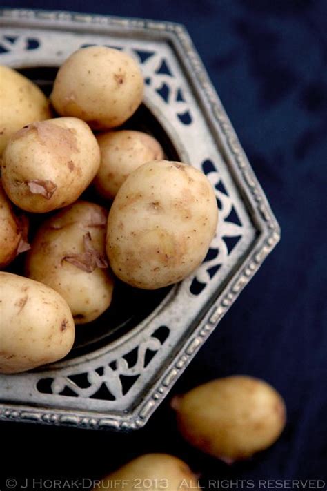 Papas arrugadas con mojo verde (Canary Islands wrinkled potatoes) - Cooksister | Food, Travel ...