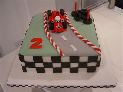 Roary The Racing Car - CakeCentral.com