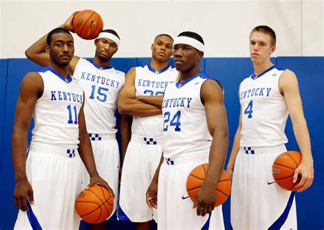 Not Much Playing Time for Kentucky Guard, but Many Famous Friends - The New York Times