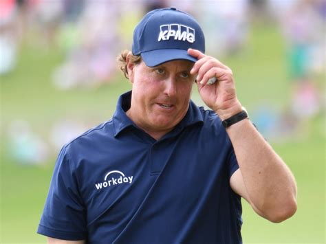 Phil Mickelson’s latest insane recovery shot is peak Phil Mickelson ...