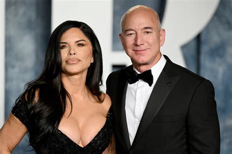 Jeff Bezos Reportedly Engaged to Lauren Sánchez | POPSUGAR Celebrity UK