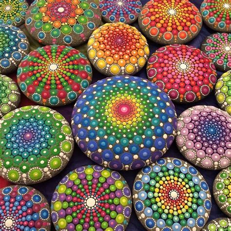 Australian Artist Covers Stones in Vibrantly Colored Dots to Create ...