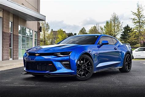 Chevrolet Camaro SS 6th Gen Blue Savini SV-F 4 Wheel | Wheel Front