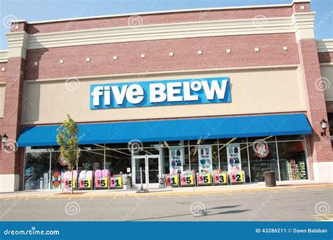 Five Below editorial photo. Image of store, cheep, five - 43286211