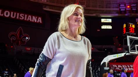 LSU womens basketball coach Kim Mulkey scheduling Louisiana teams