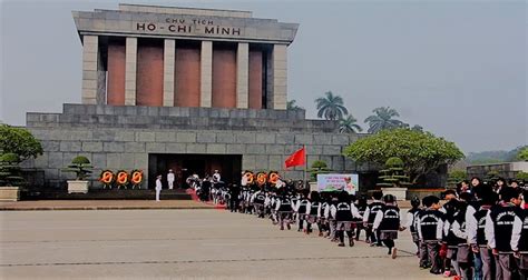 Khám phá ngay! Lăng Bác Hồ ở đâu? Giờ mở cửa, vé vào?