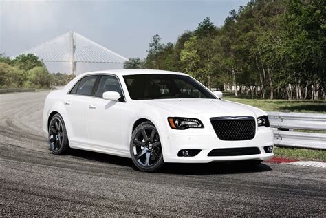 CHRYSLER 300 SRT8 Specs & Photos - 2011, 2012, 2013, 2014, 2015, 2016 ...