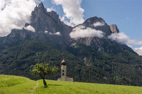 Dolomites Photography Workshops & Tours - stunning Italy.