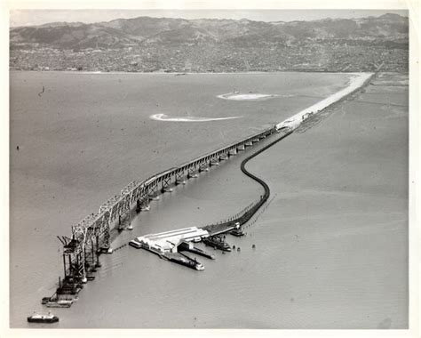 27 Historical Photos That Show Construction of the San Francisco ...