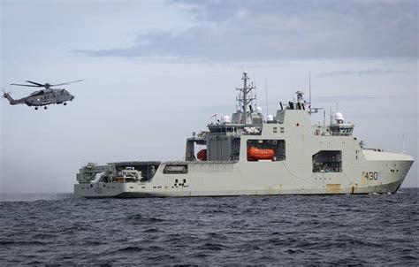 Canada Deploys First Arctic and Offshore Patrol Ship