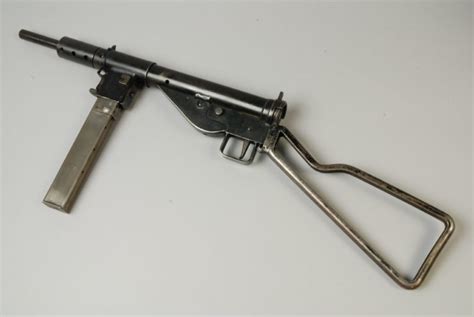 How the STEN Submachine Gun Helped the British Army During WWII