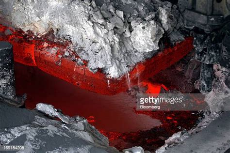 17 Alumina Powder Stock Photos, High-Res Pictures, and Images - Getty ...