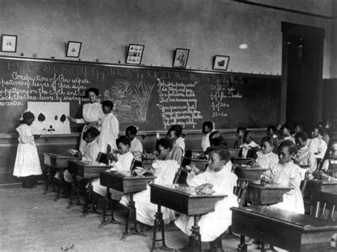 See inside old school classrooms from more than 100 years ago - Click ...