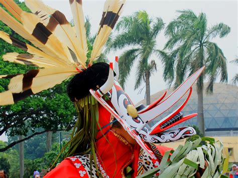 Tari Hudoq, Tradisi Topeng Dayak dan Sisi Spiritualnya - Indonesia Kaya