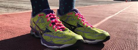 Runnergirl Training: Product Review: Cool Knots Shoelaces
