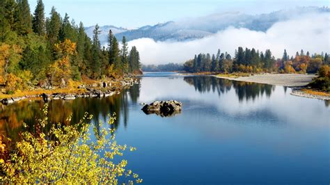 A fall scene along the Clearwater River near Kamiah, Idaho | Kayaking, Scenic, Fly fishing