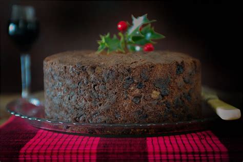 How to Make British Christmas Cake: A Step-by-Step Tutorial With Photos