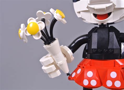 43179 Mickey Mouse and Minnie Mouse | Brickset | Flickr