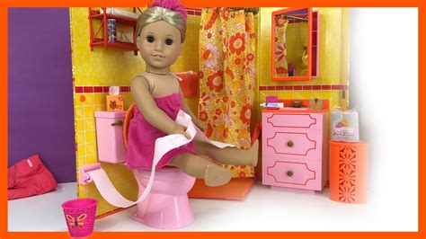 American Girl Julie's Groovy Bathroom Playset Review - YouTube