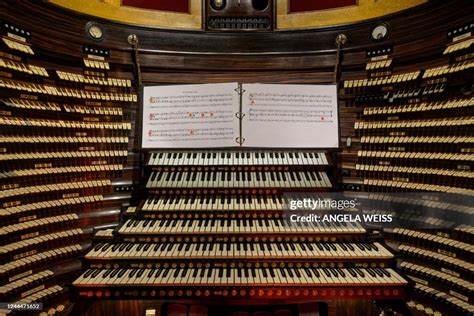 The Midmer-Losh pipe organ "Poseidon", the world's-largest pipe organ ...