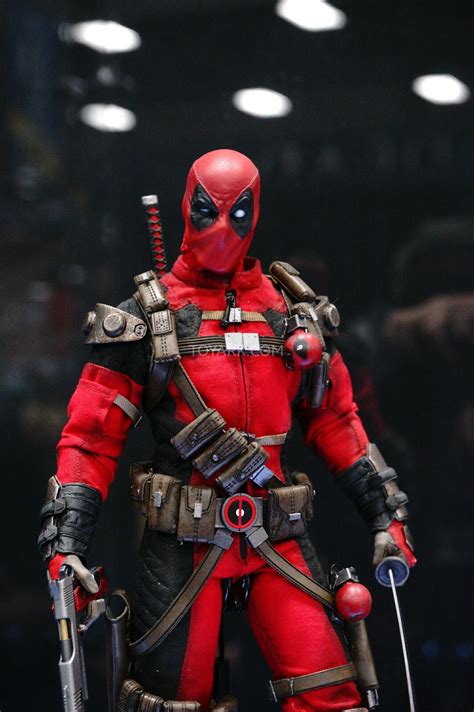 Sideshow Marvel Sixth Scale Figures Display from SDCC 2014 - The Toyark ...