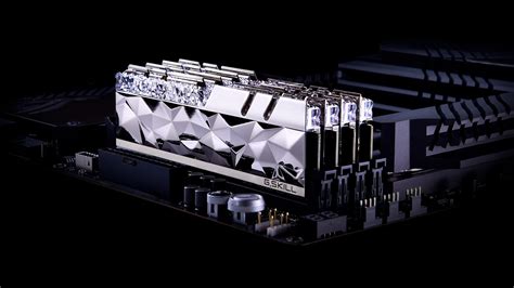 G.Skill dévoile de nouvelles barrettes DDR4 Trident Z Royal Elite