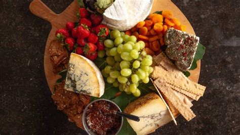 Ultimate Cheese Platter with Ina Garten | Cookies et biscuits, Hors d ...