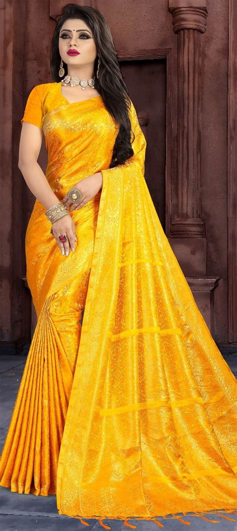 1556316: Traditional Yellow color Kanjeevaram Silk, Silk fabric Saree