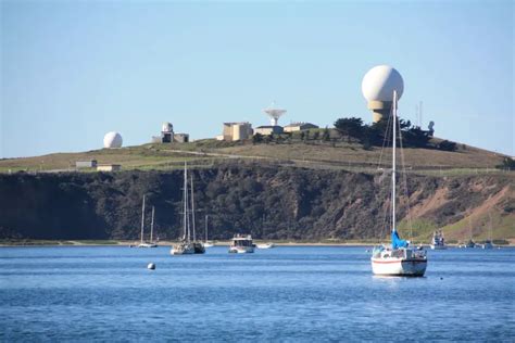 Pillar Point Harbor Beach in Half Moon Bay, CA - California Beaches