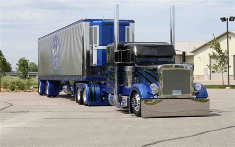 Custom Peterbilt Trucks