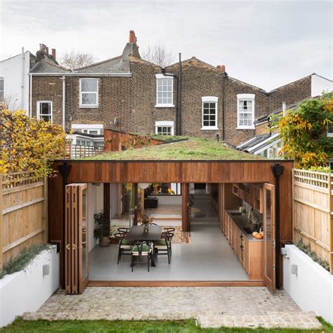 Rear extension by Turner Architects contains “cloister-like” rooms ...