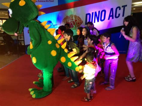 Being Careful Around Children’s Entertainers – LCI Mag